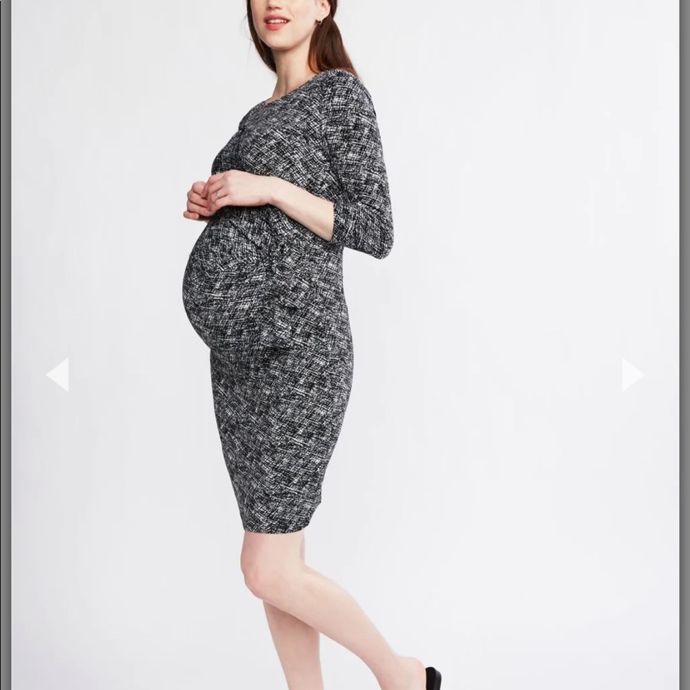 Stretchy maternity dress